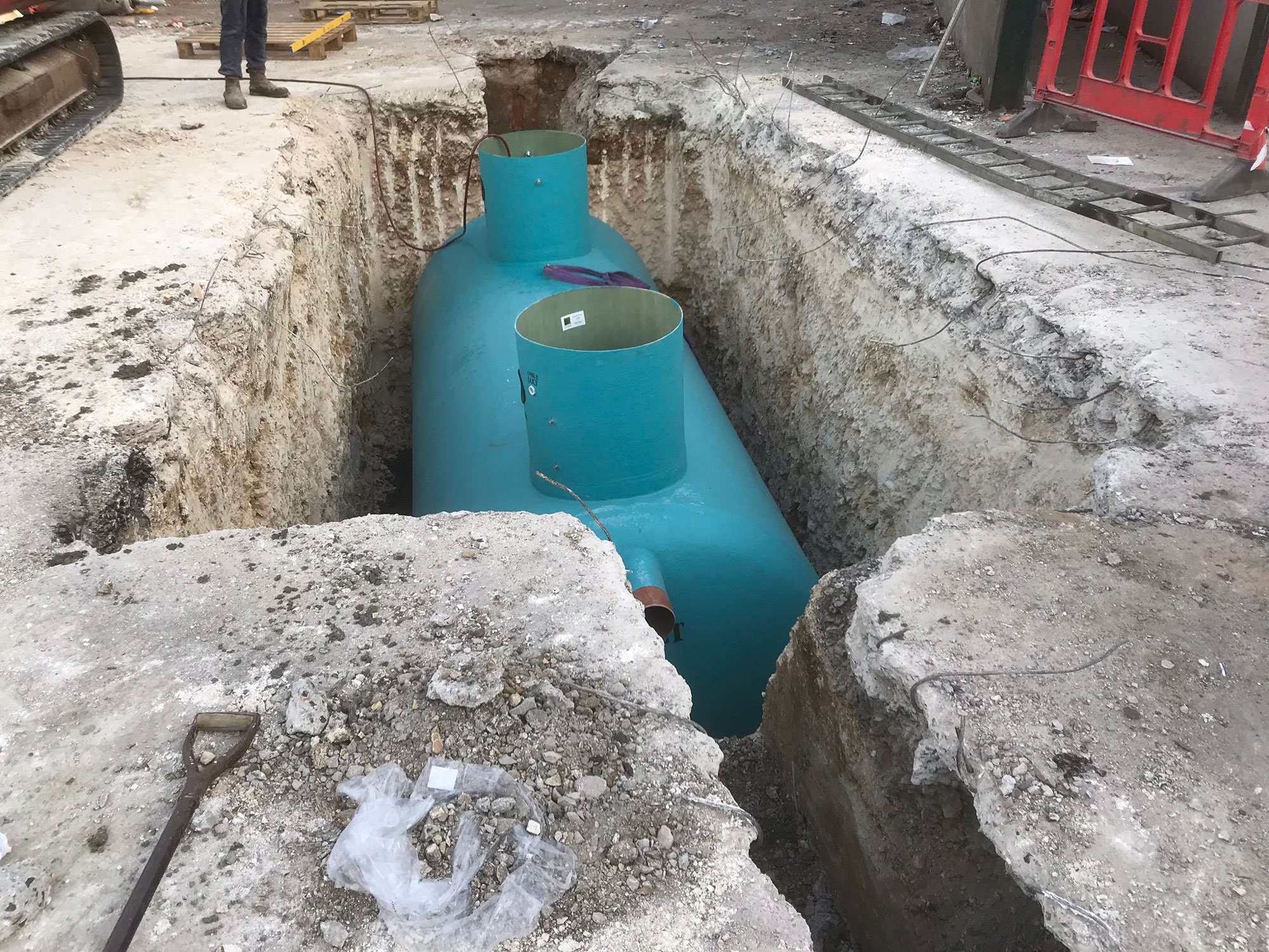 E&D-Groundwork-Plant-Hire-Contractors-Ltd-Interceptor-Tank-Installation-Southern-Waste-Management-Winchester